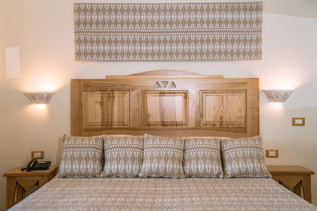 Hotel Aldiola Country Resort Sant'Antonio di Gallura Dış mekan fotoğraf